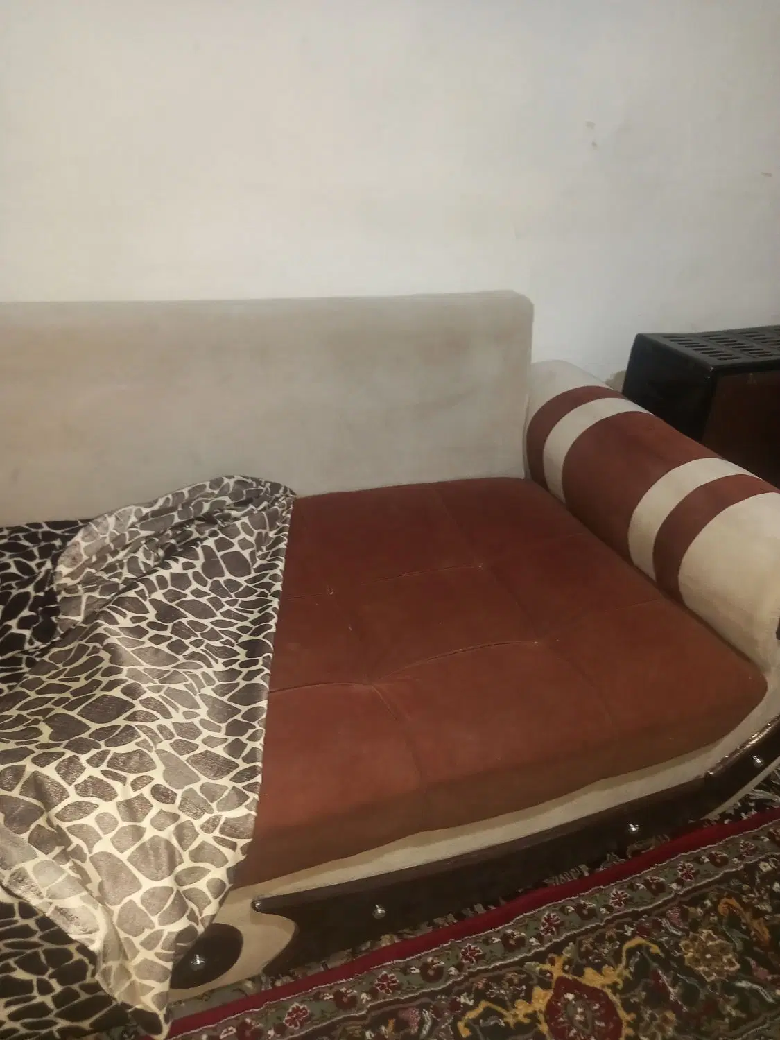 مبل|مبلمان خانگی و میز عسلی|سلماس, |دیوار