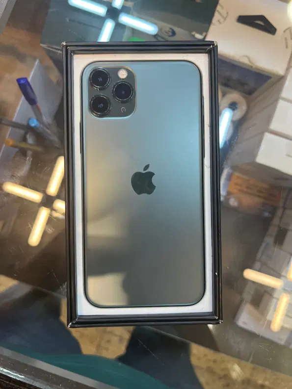iphone 11pro|موبایل|رشت, منظریه|دیوار