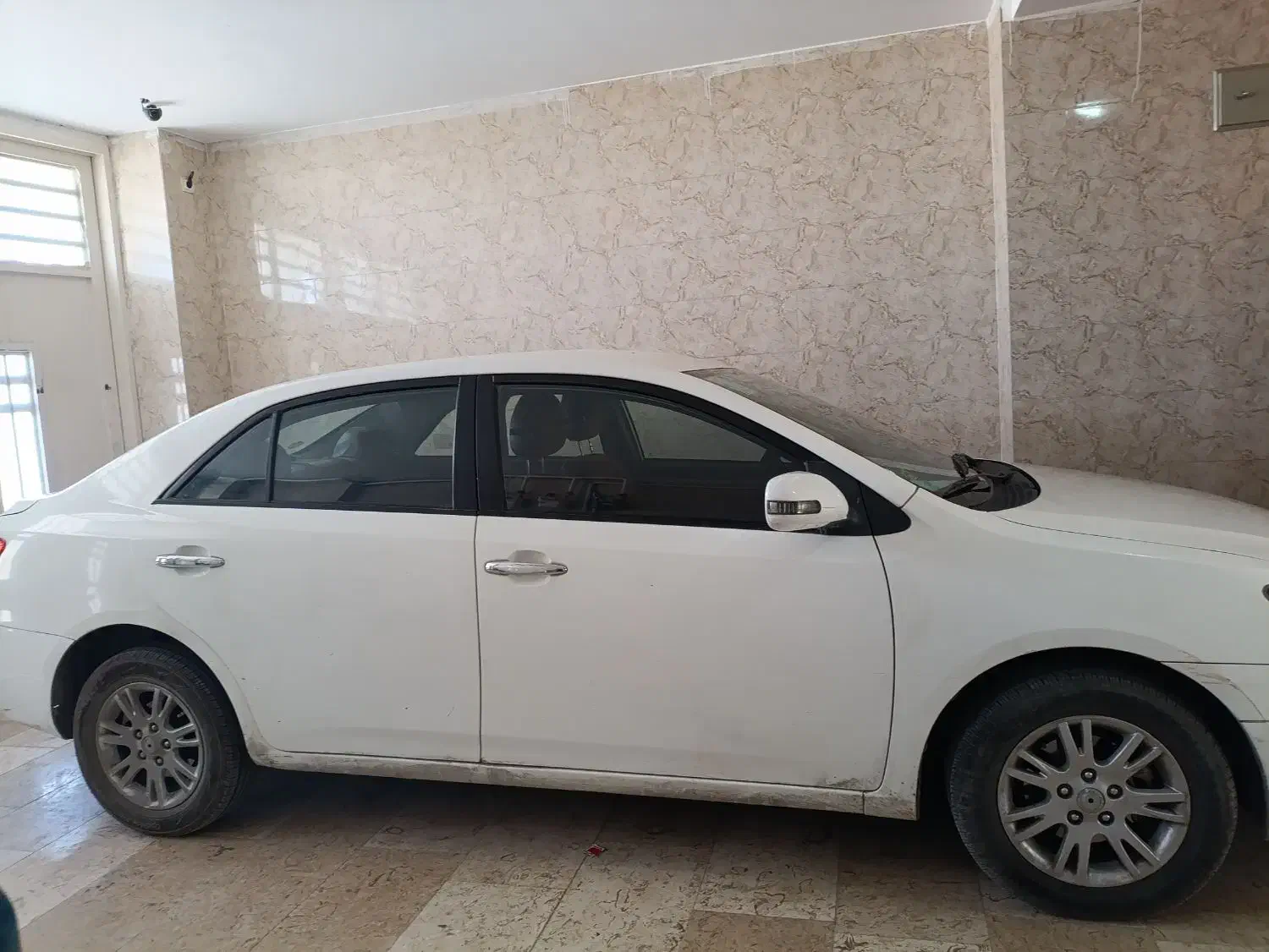 آریو|خودرو کلاسیک|خمینیشهر, |دیوار