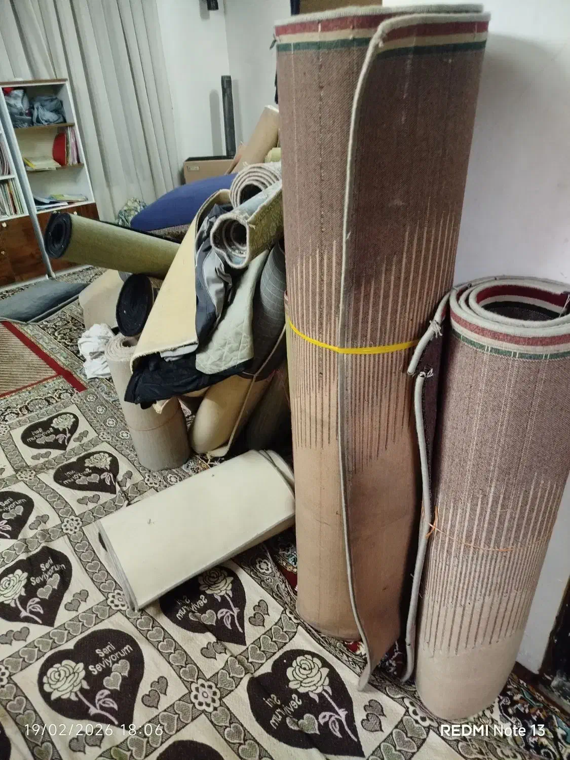 تکه فرش درهمه ابعاد وسایزهای مختلف ورنگبندی مختلف|فرش|مشهد, ابوذر|دیوار