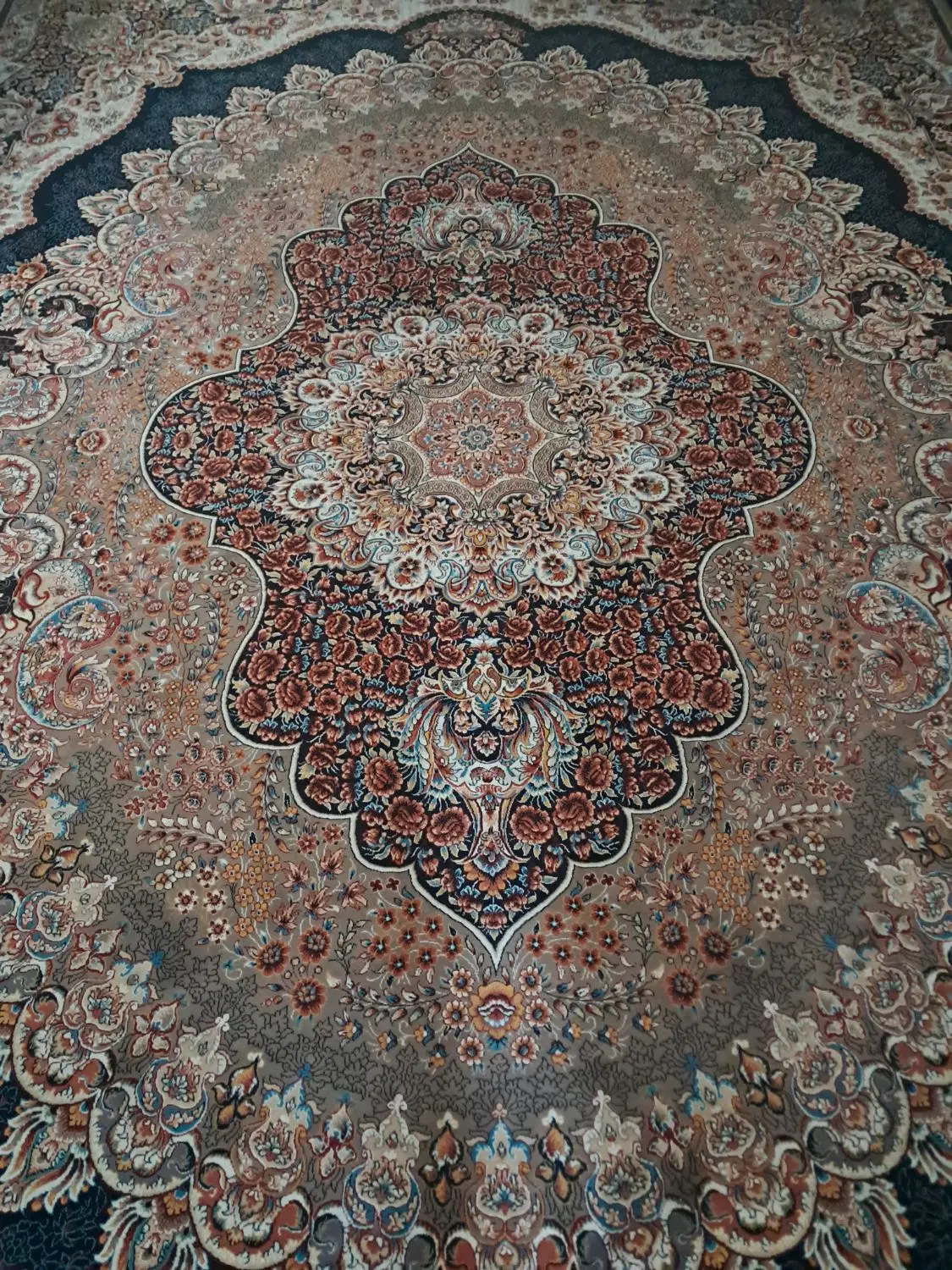 فرش|فرش|چهاردانگه (تهران), |دیوار