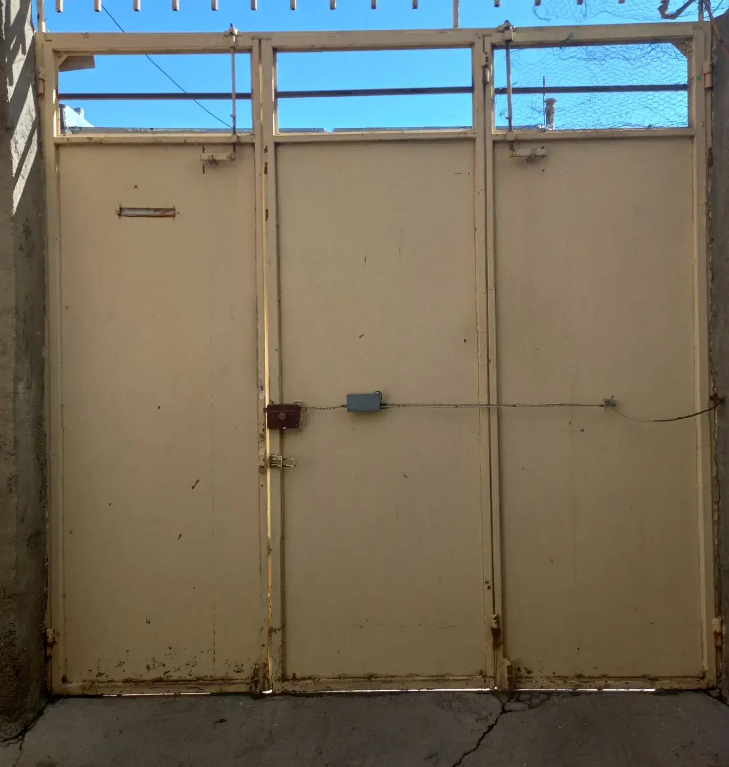 درب حیاط|مصالح و تجهیزات ساختمان|سقز, |دیوار