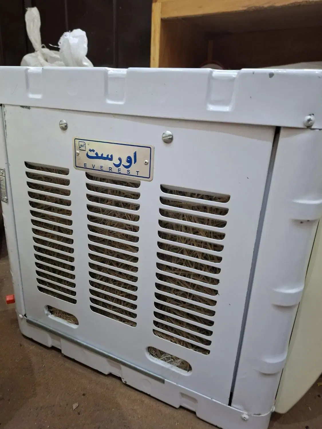 کولر|کولر آبی|سلماس, |دیوار