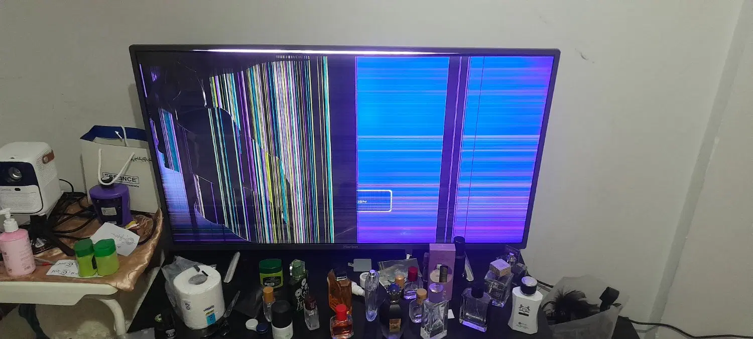 led|تلویزیون و پروژکتور|پرند, فاز ۶|دیوار