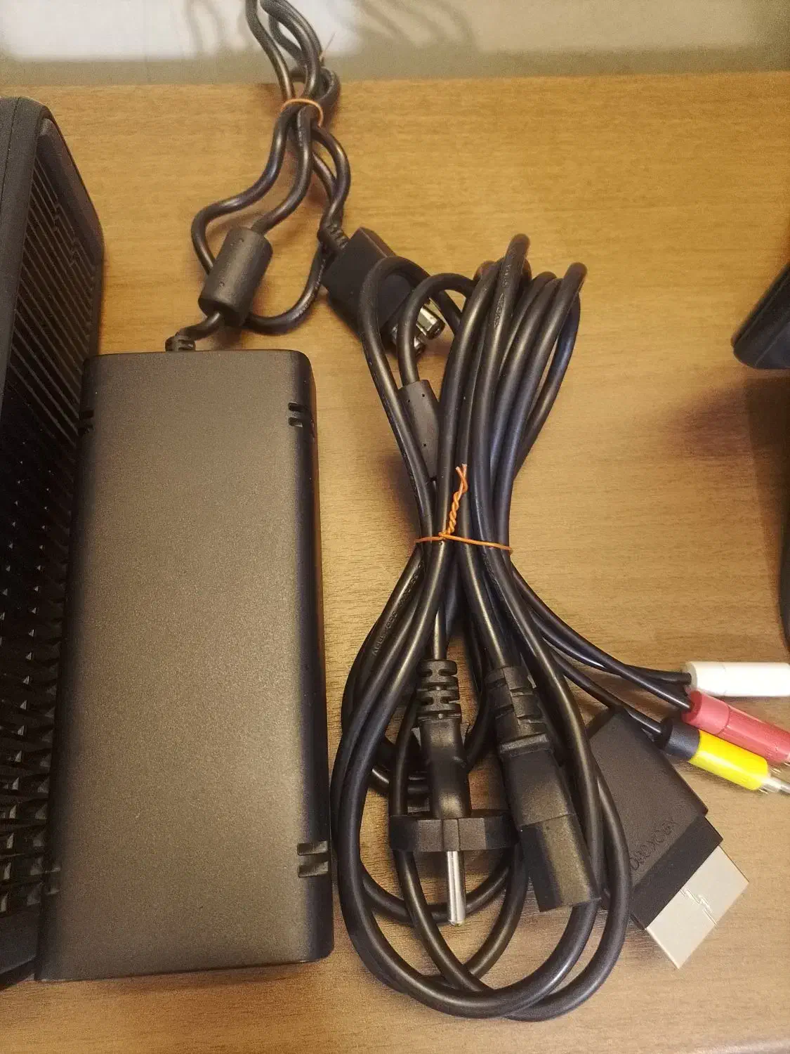 Xbox 360 slim|کنسول، بازی ویدئویی و آنلاین|بجنورد, |دیوار