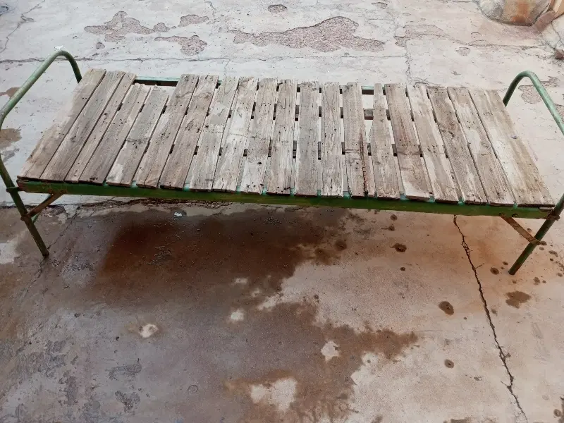 تخت|تخت و سرویس خواب|مسجد سلیمان, |دیوار