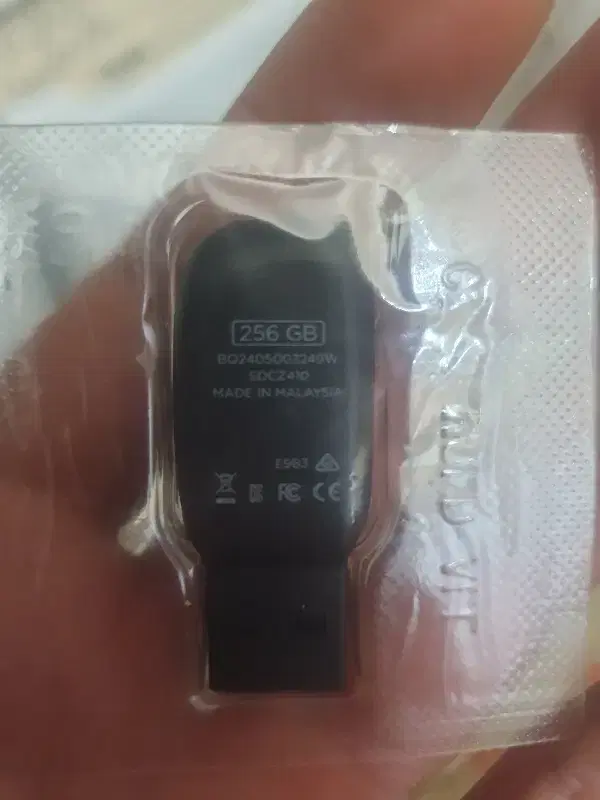 فلش ۲۵۶ گیگ usb3.2|قطعات و لوازم جانبی رایانه|کرج, چهارصد دستگاه|دیوار