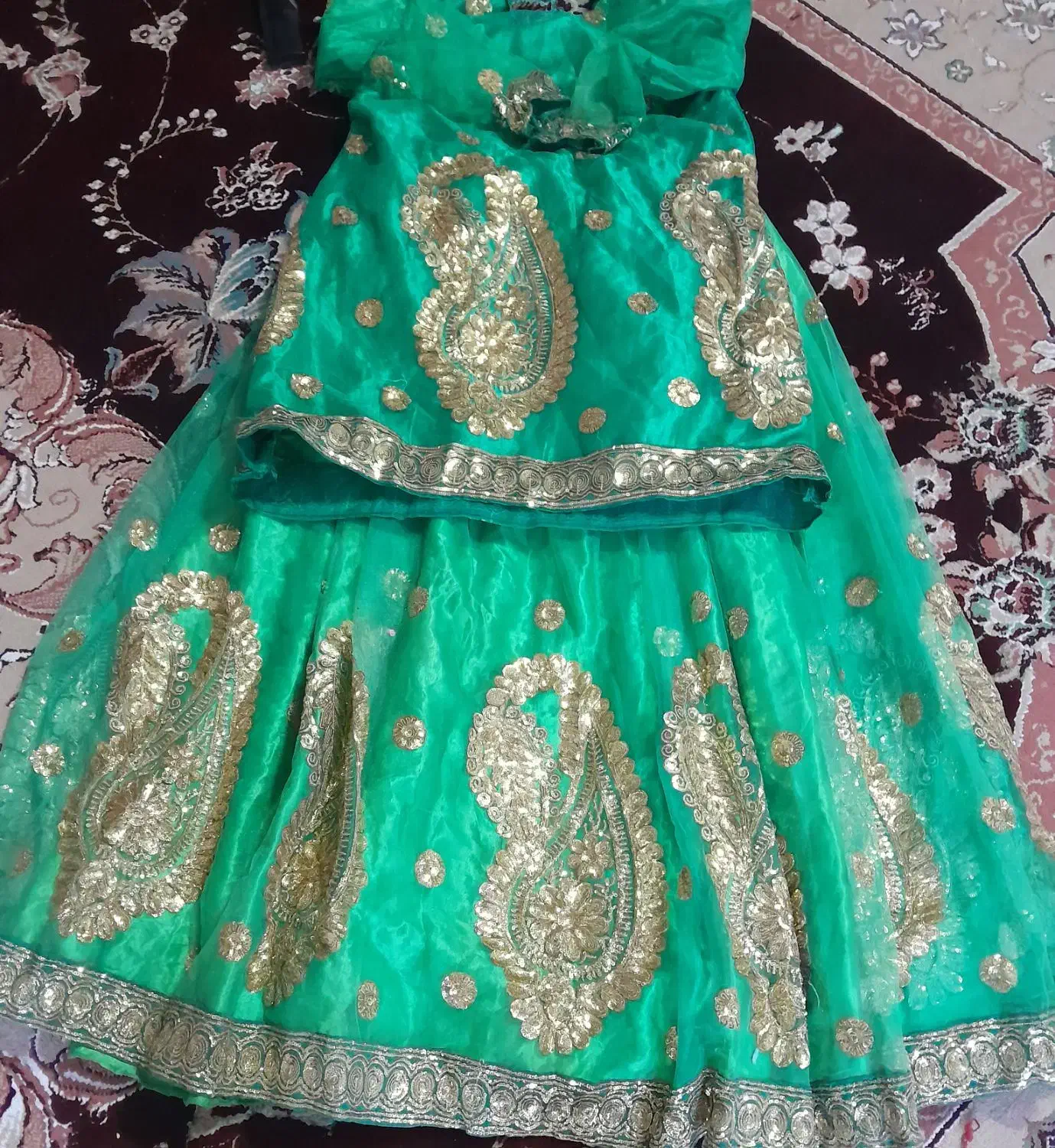 لباس محلی|لباس|خمینیشهر, |دیوار