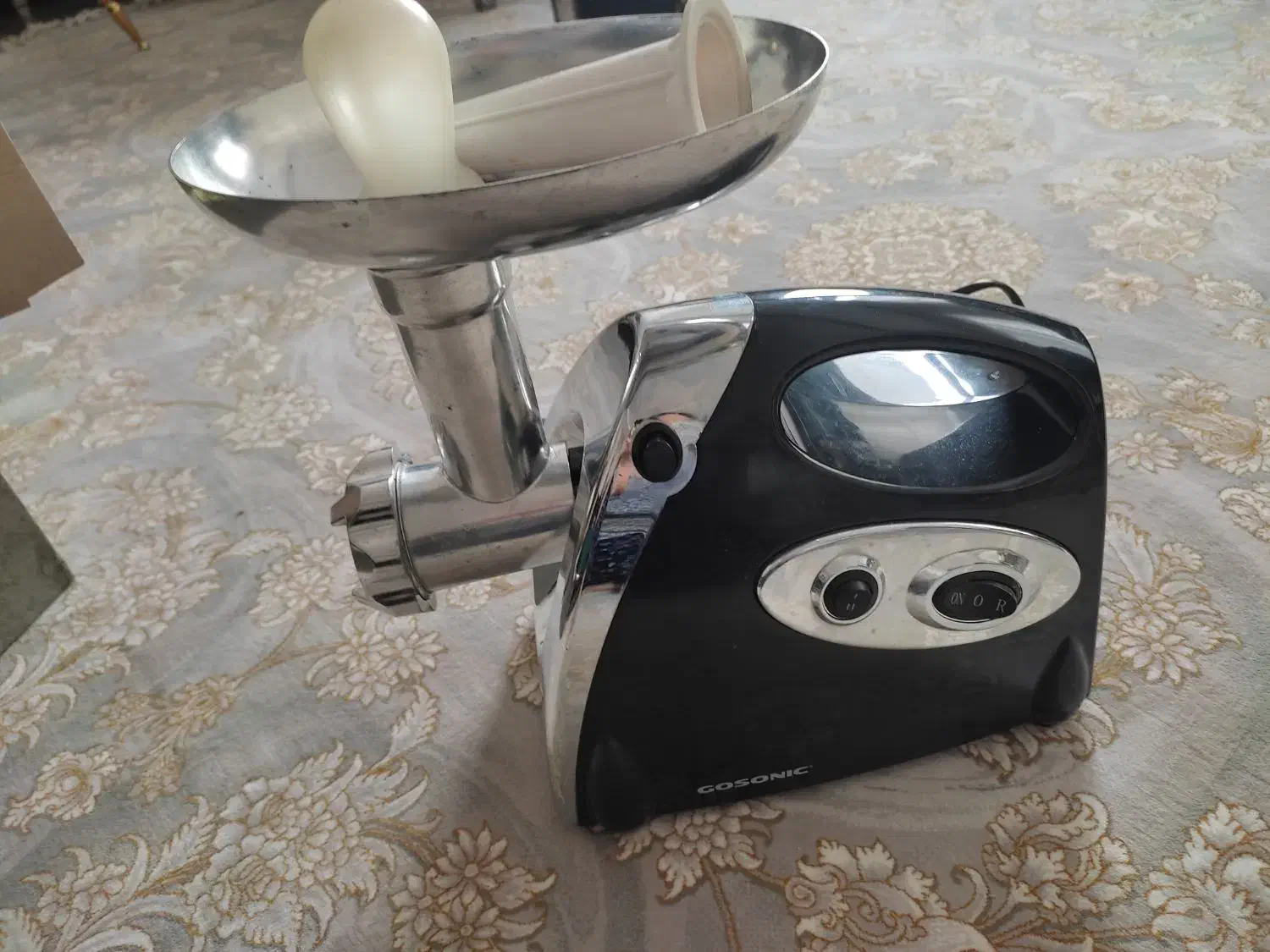 چرخ گوشت|سایر لوازم برقی|هشتگرد, شهرک ولیعصر (مصلی)|دیوار