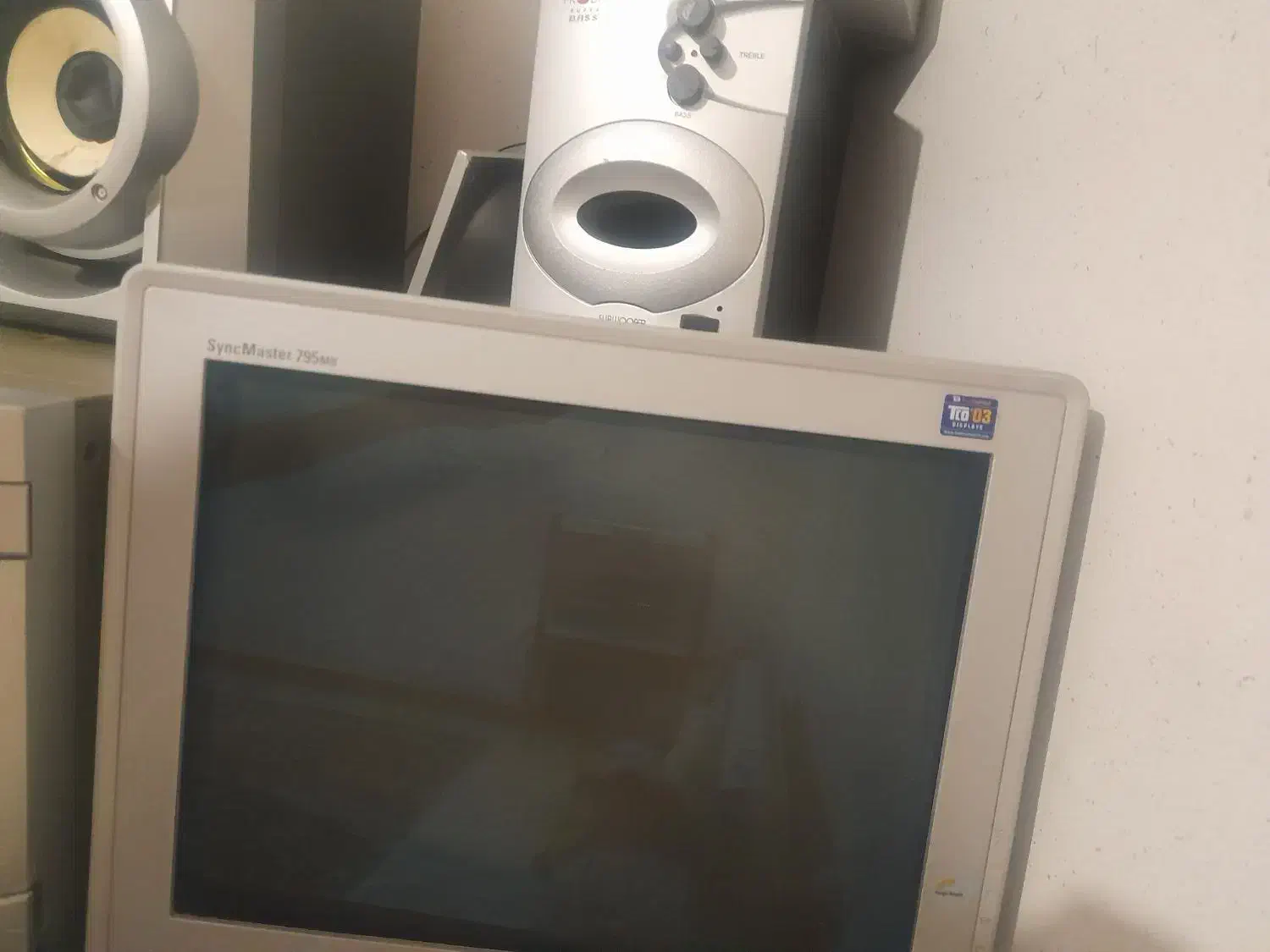 مانیتور|رایانه رومیزی|شاهینشهر, شهرک ردانی پور|دیوار