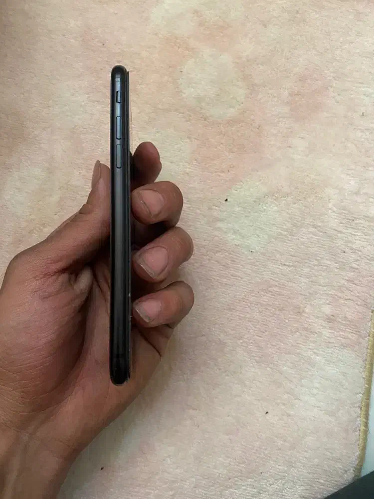 iphone se|موبایل|اصفهان, رزمندگان|دیوار