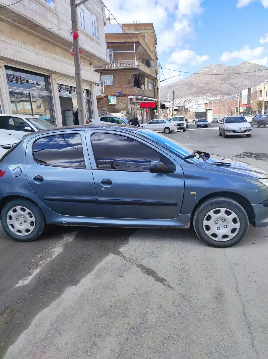 206|خودرو سواری و وانت|بانه, |دیوار