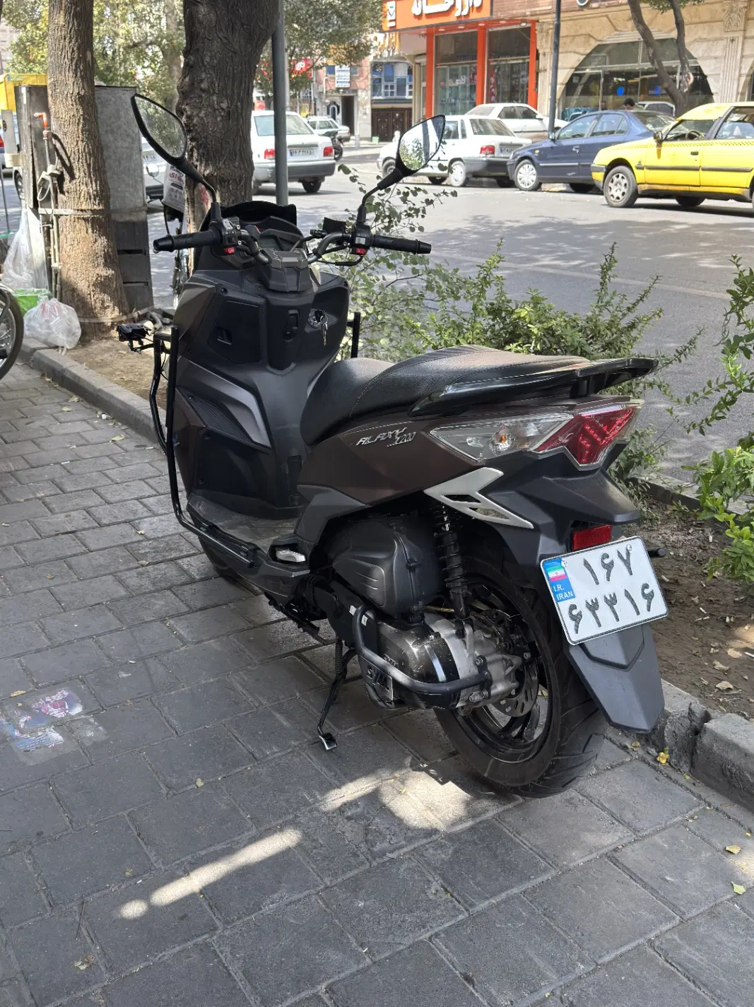 J200 مدل 1403|موتورسیکلت|تهران, حمزه‌آباد|دیوار
