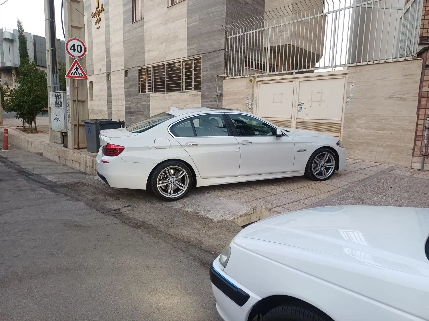 ۵۲۸ bmw|خودرو سواری و وانت|شیراز, فرهنگ شهر|دیوار