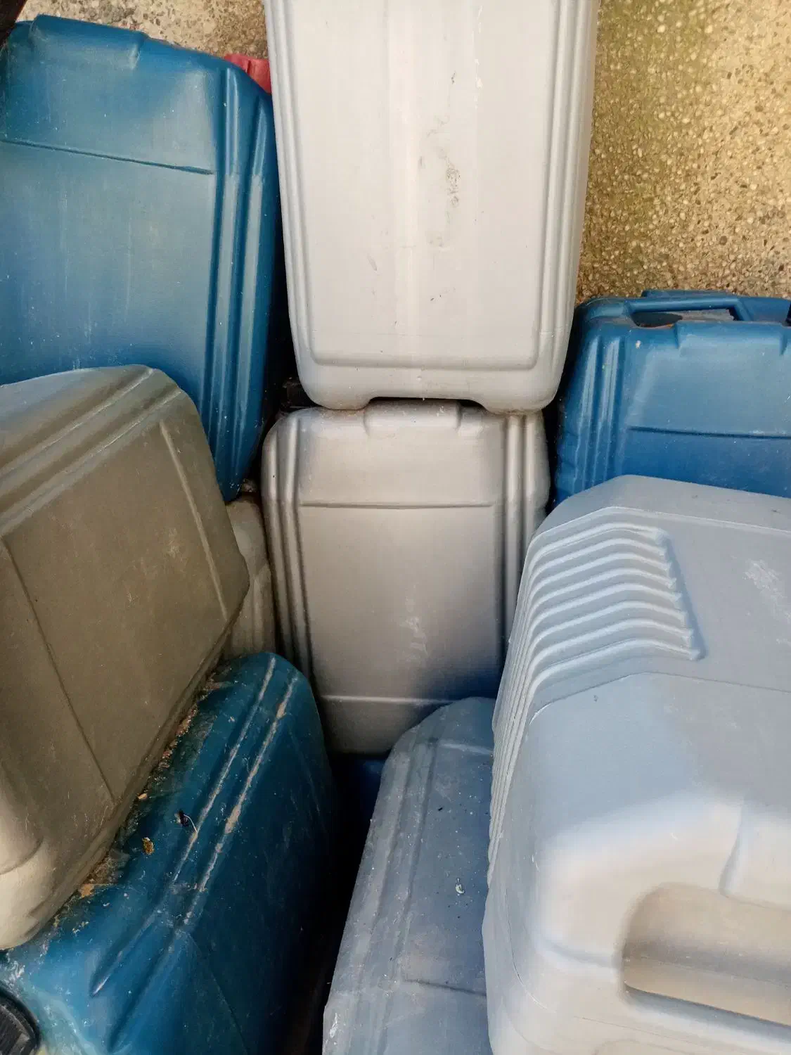 20لیتری|ظروف نگهدارنده، پلاستیکی، یک‌بارمصرف|همدان, |دیوار