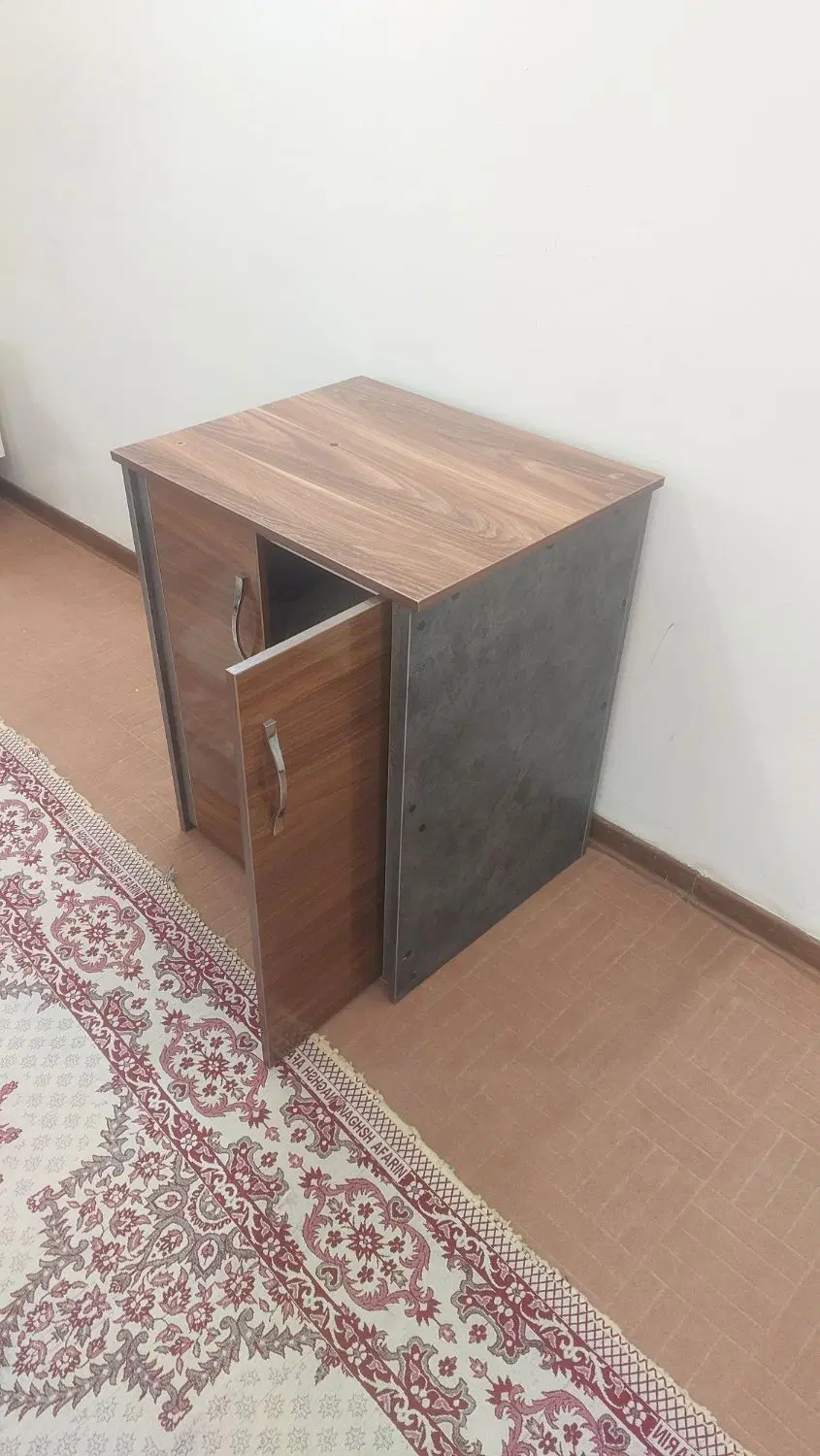 میز|مبلمان اداری|اصفهان, گرکان|دیوار