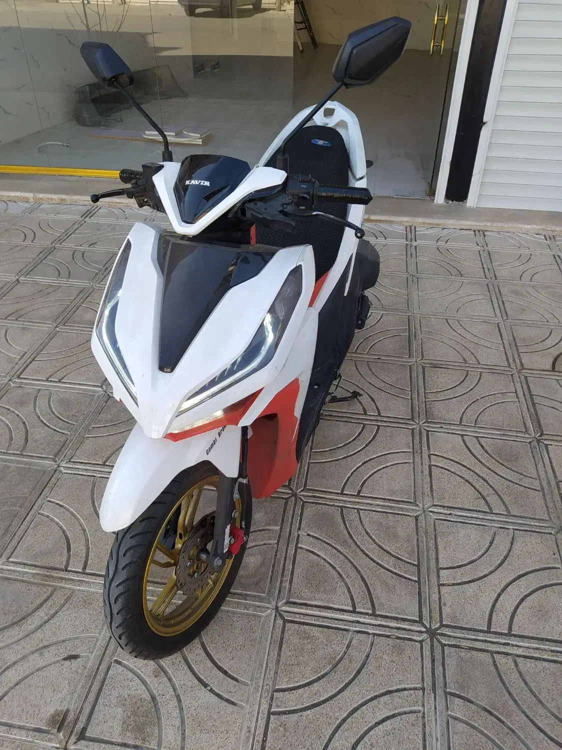 کلیک 150 معاوضه با آیفون|موتورسیکلت|ارومیه, |دیوار