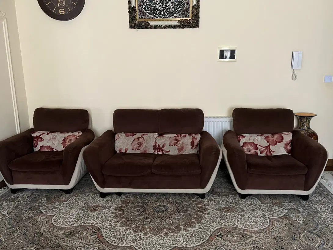 مبل ۷نفره|مبلمان خانگی و میز عسلی|هشتگرد, فاز ۱ مهستان|دیوار