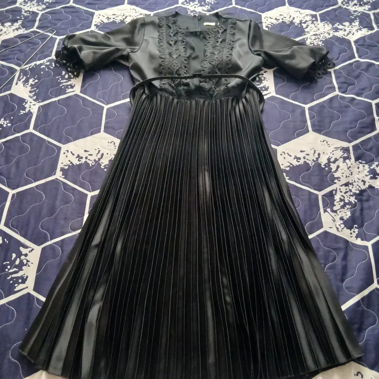 لباس مجلسی|لباس|دورود, |دیوار