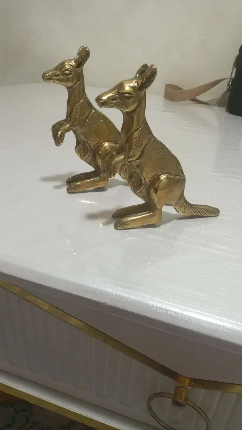 فروشی|مجسمه، تندیس، ماکت|رباط‌کریم, شهرک درخشان|دیوار