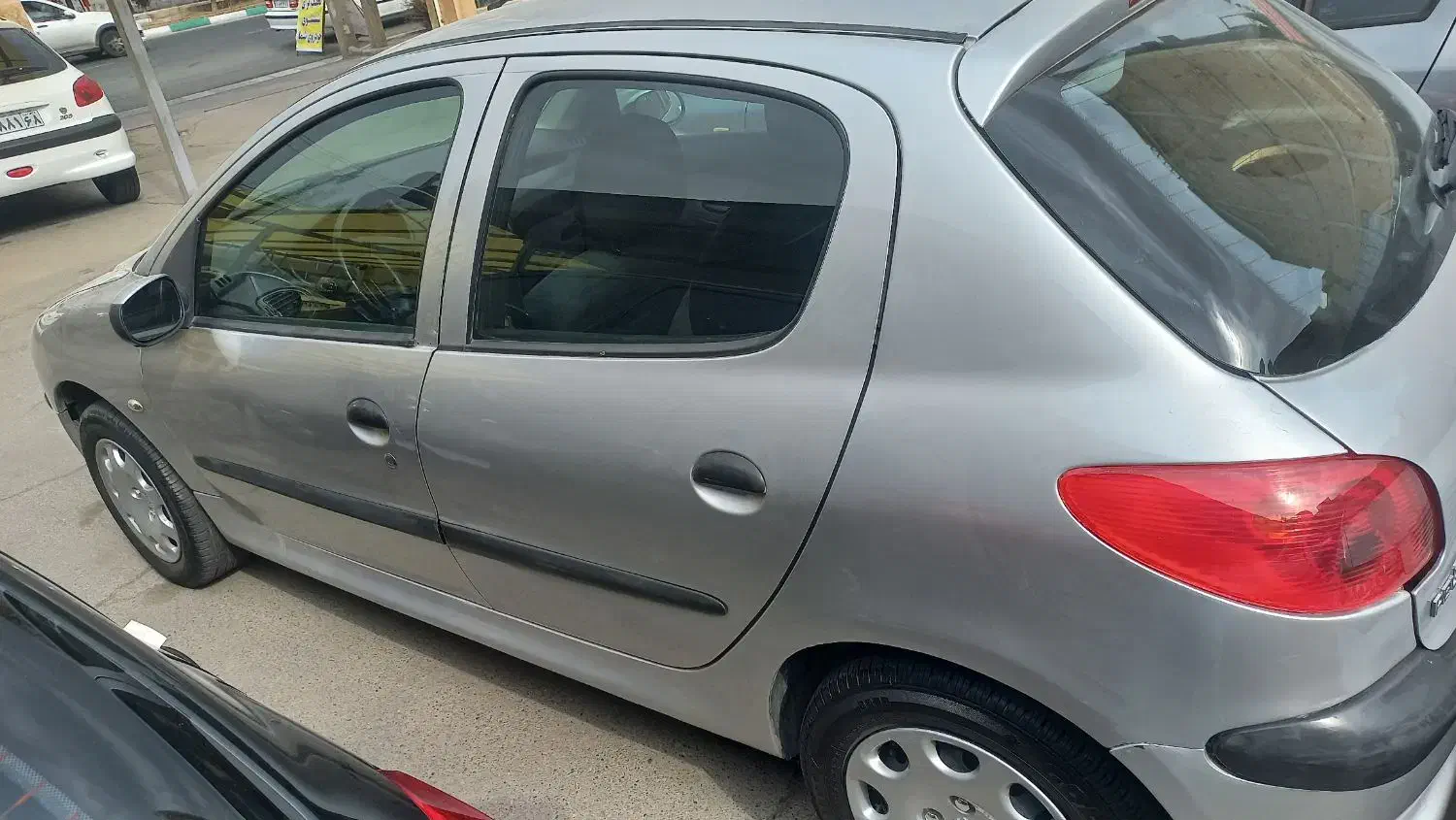 ۲۰۶مدل۸۳|خودرو سواری و وانت|کرج, مهرویلا جنوبی|دیوار