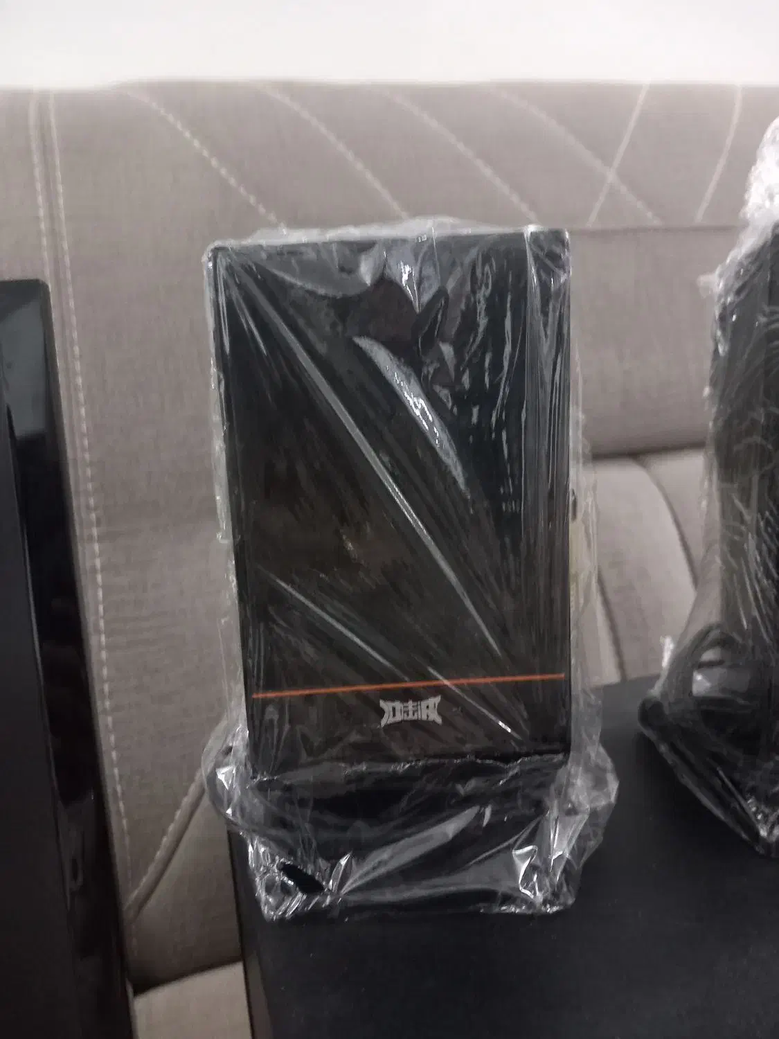 کامپیوتر‌|رایانه رومیزی|مشهد, کشف|دیوار