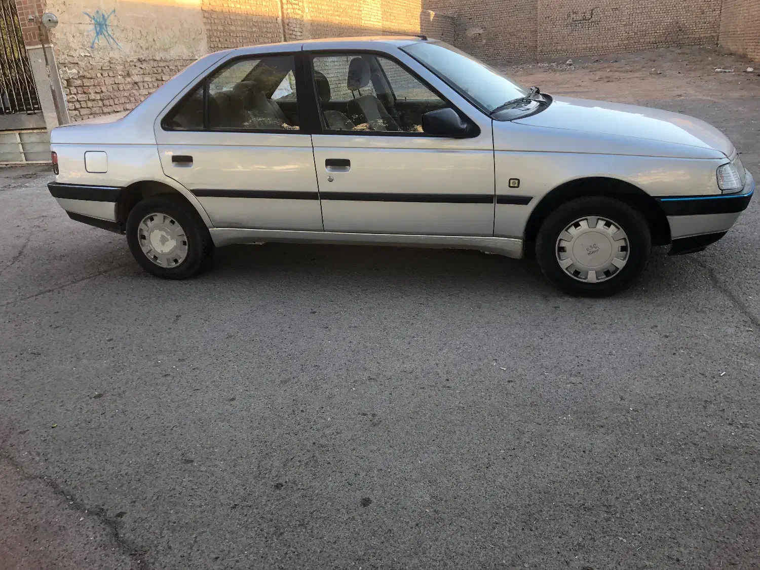 پژو ۴۰۵ مدل ۹۷|خودرو سواری و وانت|قم, نخودی|دیوار