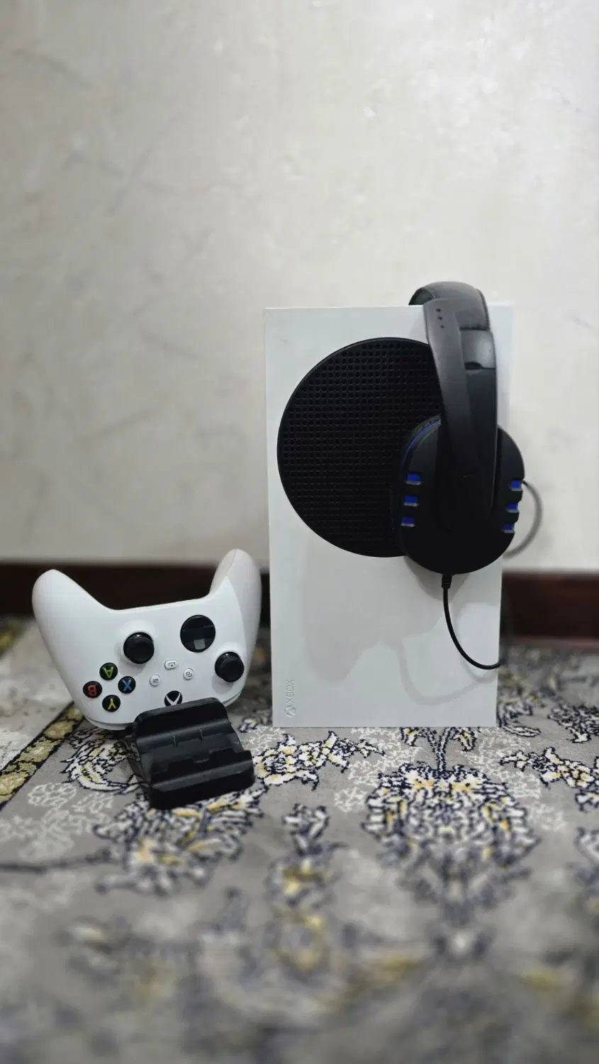 Xbox series s|کنسول، بازی ویدئویی و آنلاین|تهران, عبدل‌آباد|دیوار