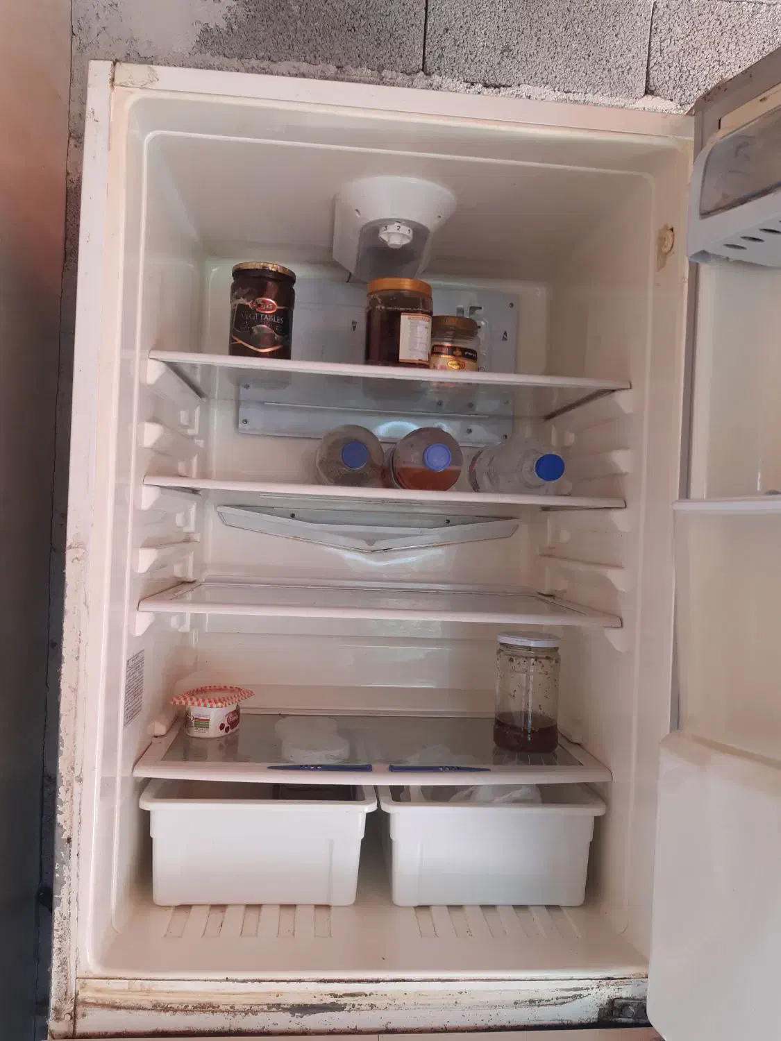 یخچال|یخچال و فریزر|شفت, |دیوار