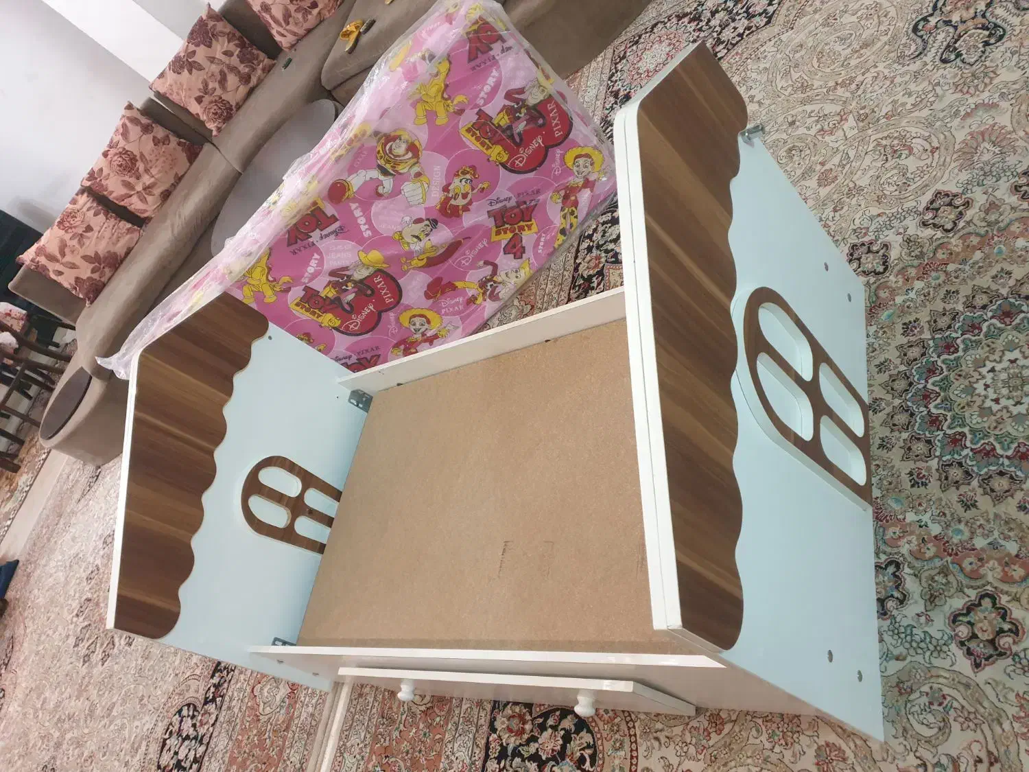 تخت کودک|تخت و سرویس خواب|بروجرد, |دیوار