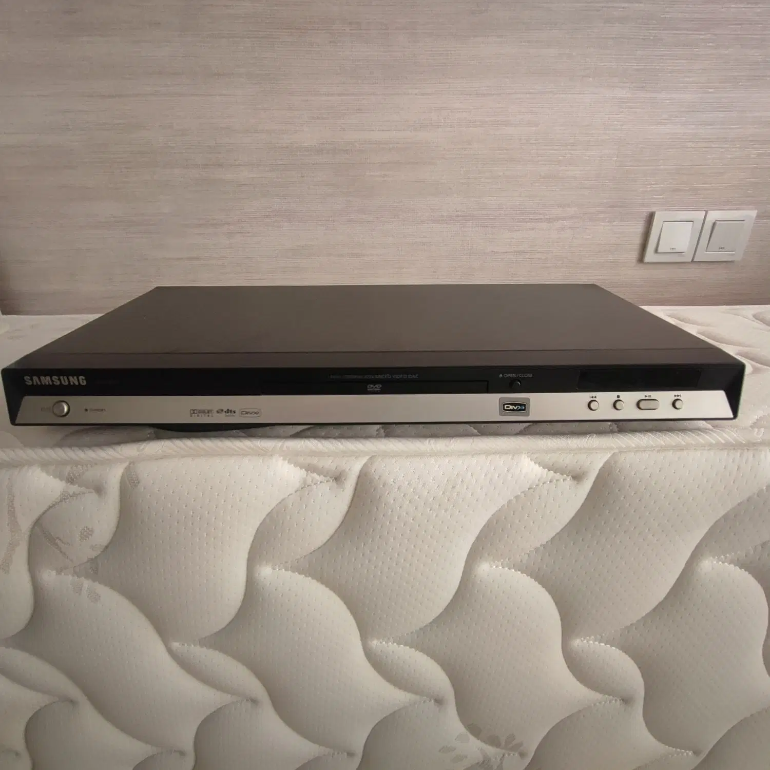 DVD player|پخشکننده DVD و ویدیو|شیراز, یخ سازی|دیوار