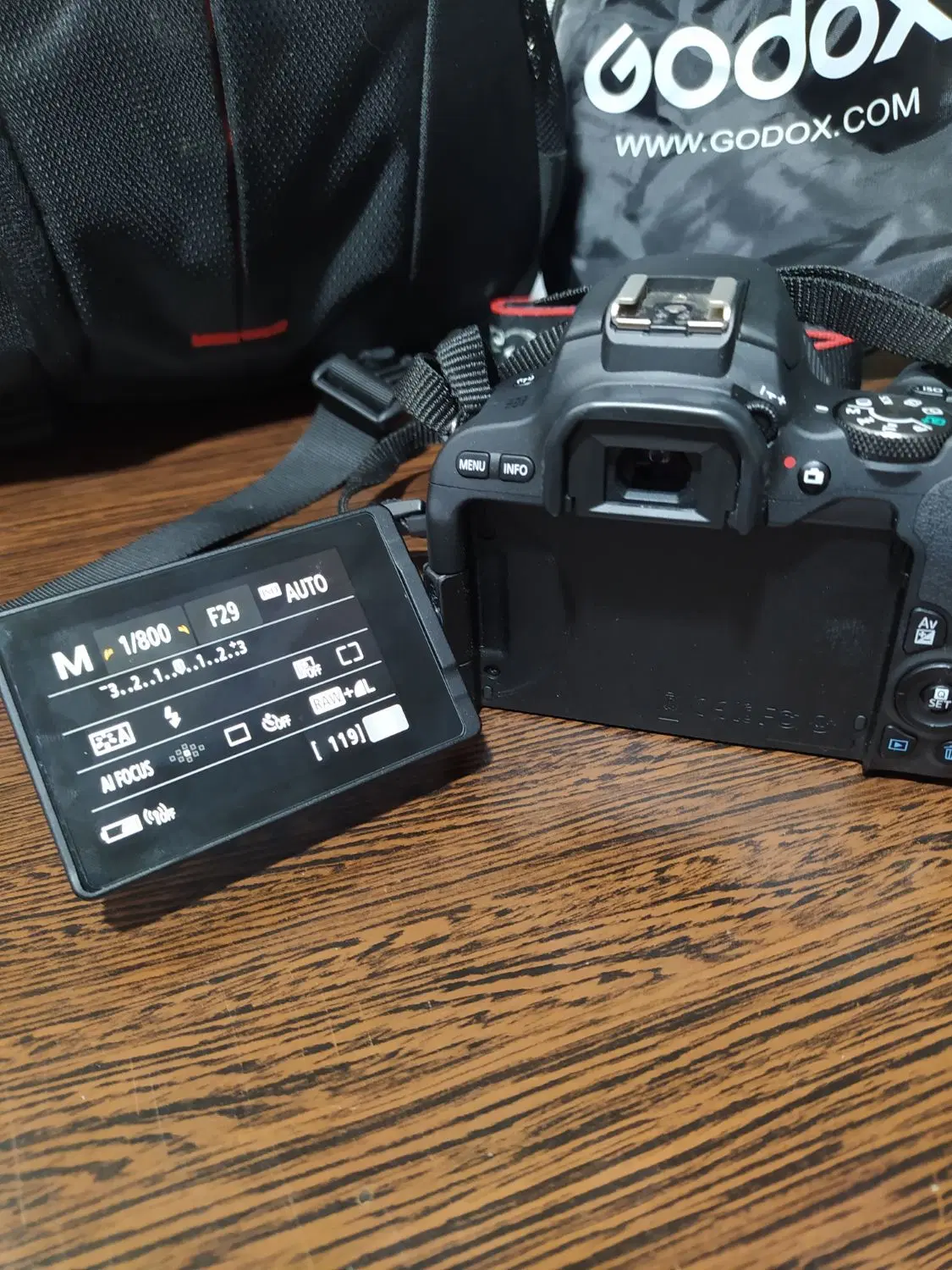 دوربین canon 200d|دوربین عکاسی و فیلم‌برداری|گرگان, |دیوار