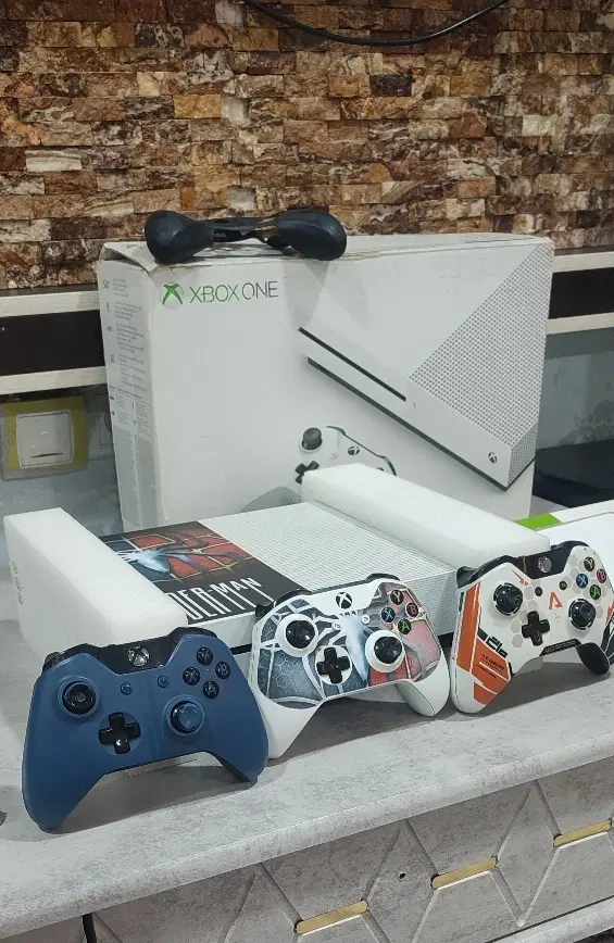 xbox one s 500gig|کنسول، بازی ویدئویی و آنلاین|امیدیه, |دیوار
