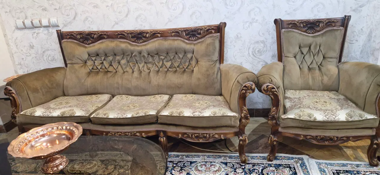 مبل|مبلمان خانگی و میز عسلی|اندیشه, اندیشه فاز ۱|دیوار