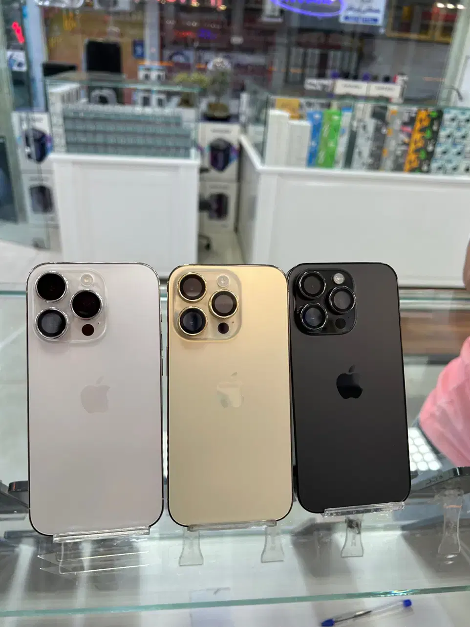 iphone 14 pro|موبایل|قم, چهل درخت‎|دیوار