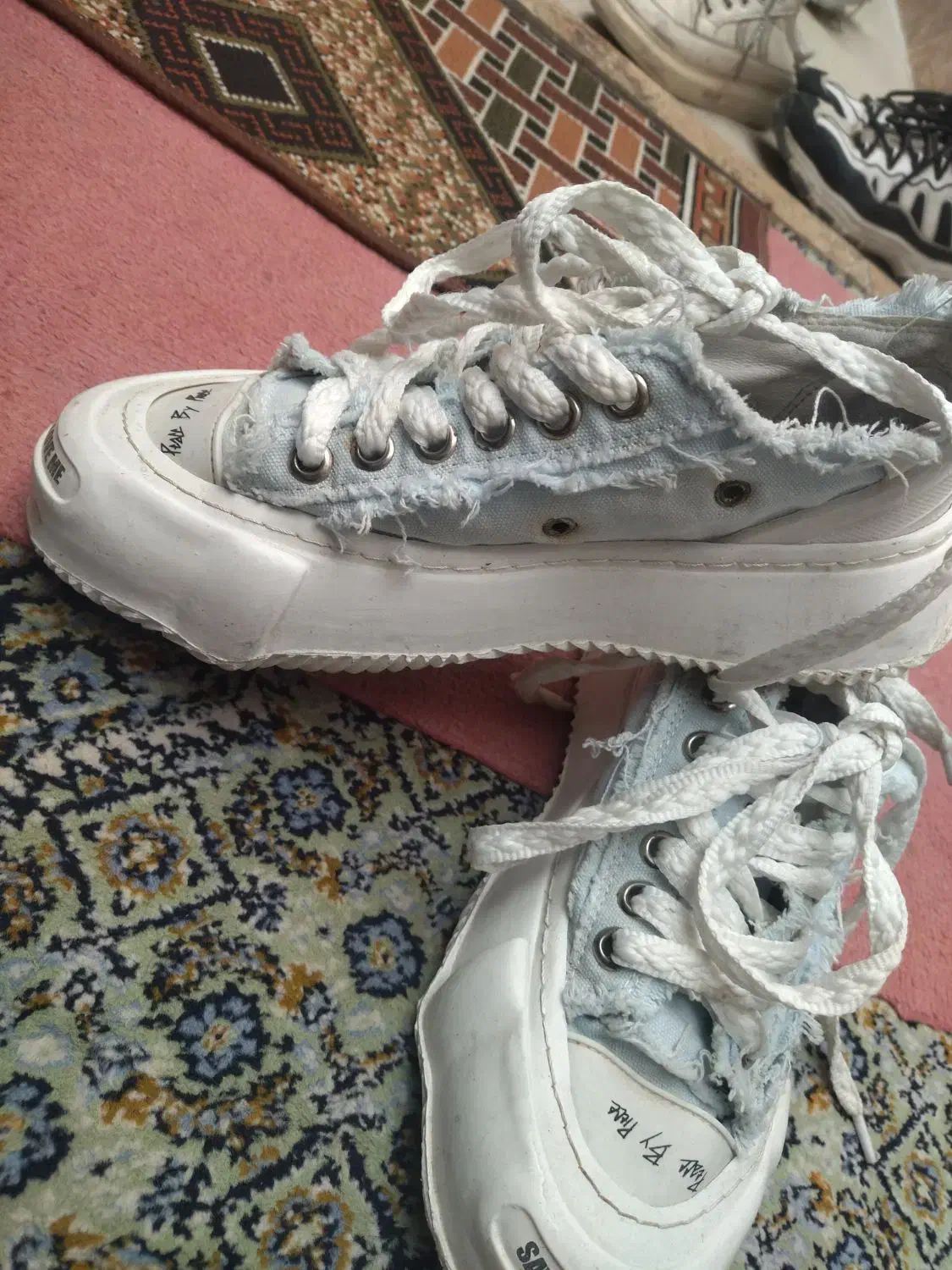 کفش|کیف، کفش، کمربند|اردبیل, |دیوار