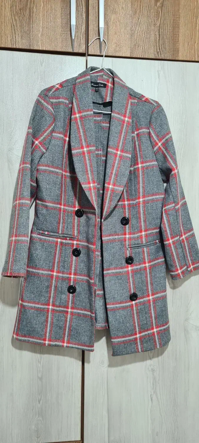 مانتو|لباس|رشت, چمارسرا|دیوار