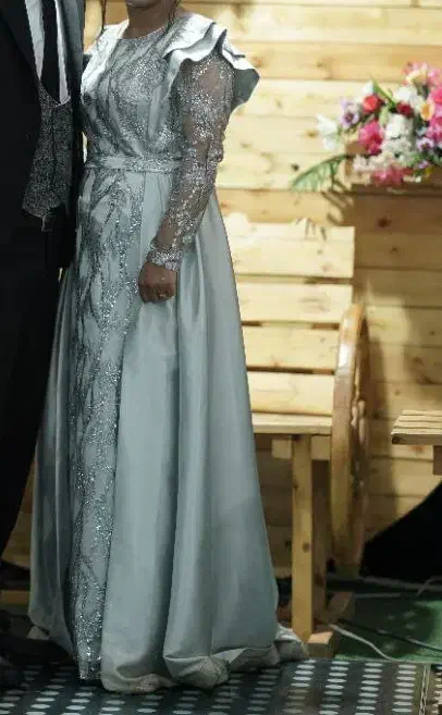 لباس مجلسی|لباس|گوراب زرمیخ, |دیوار