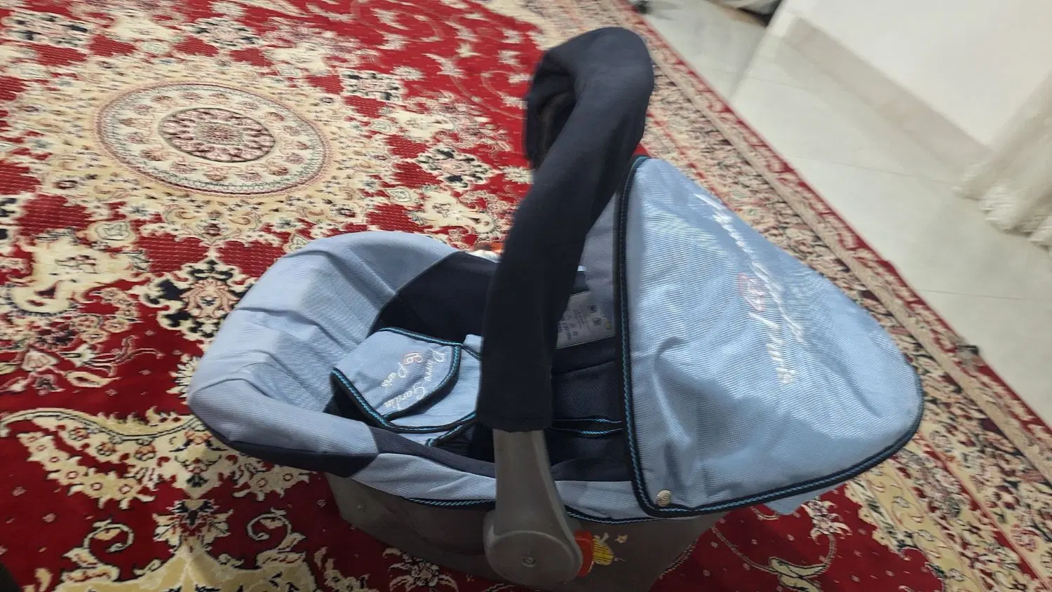کریر|کالسکه و لوازم جانبی|ساوه, |دیوار