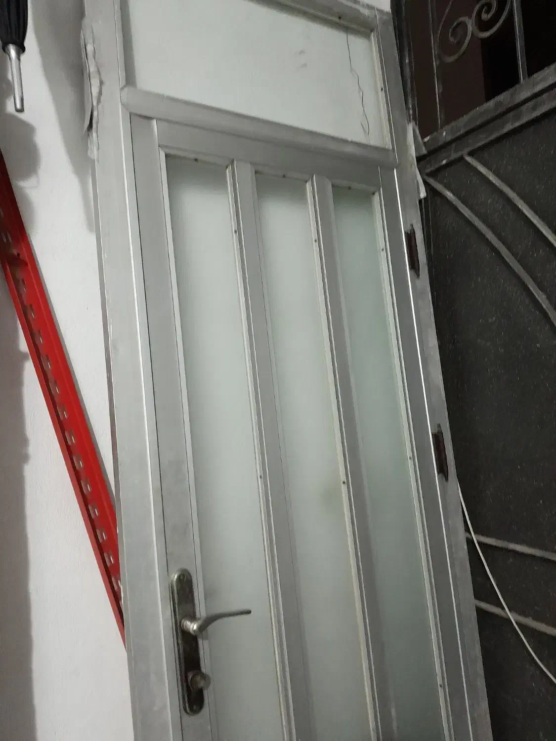 در و پنجره|مصالح و تجهیزات ساختمان|لنگرود, |دیوار