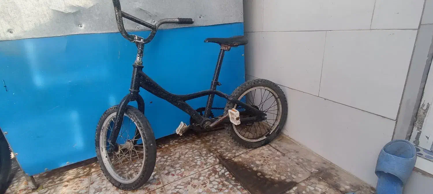 دوچرخه ۱۶|دوچرخه، اسکیت، اسکوتر|آبپخش, |دیوار