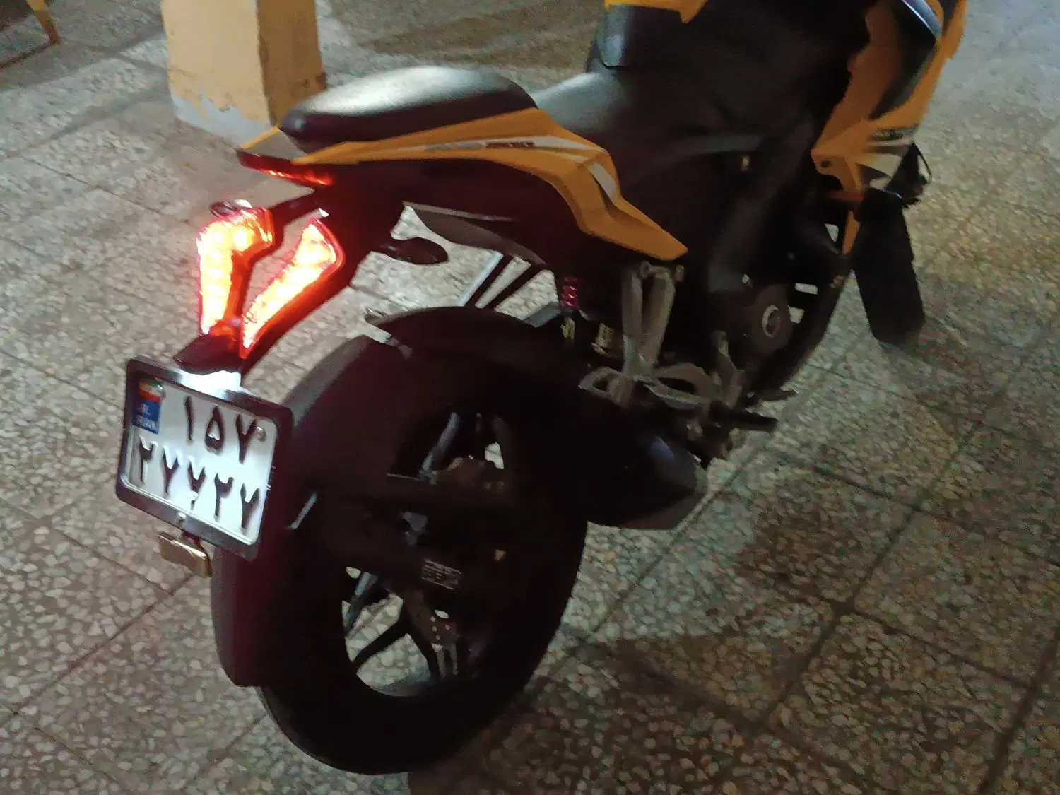 rs200 ار اس۲۰۰|موتورسیکلت|کرج, حصارک بالا|دیوار