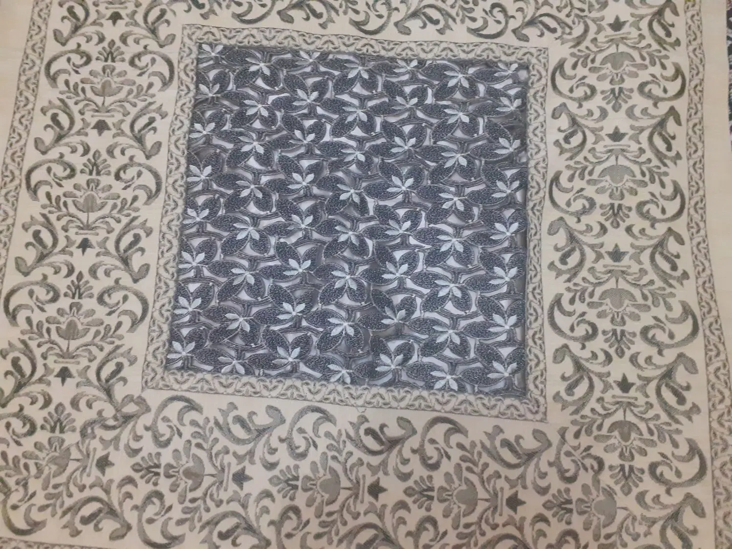 رومیزی|پرده، رانر، رومیزی|پیشوا, |دیوار