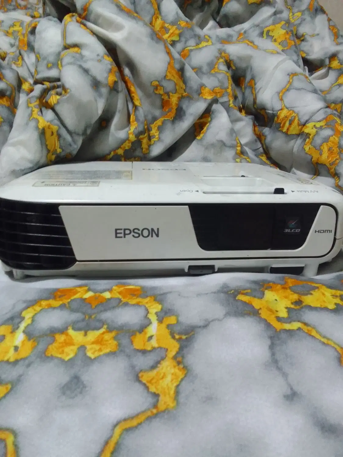 video projector Epson x31EB|تلویزیون و پروژکتور|سمنان, |دیوار