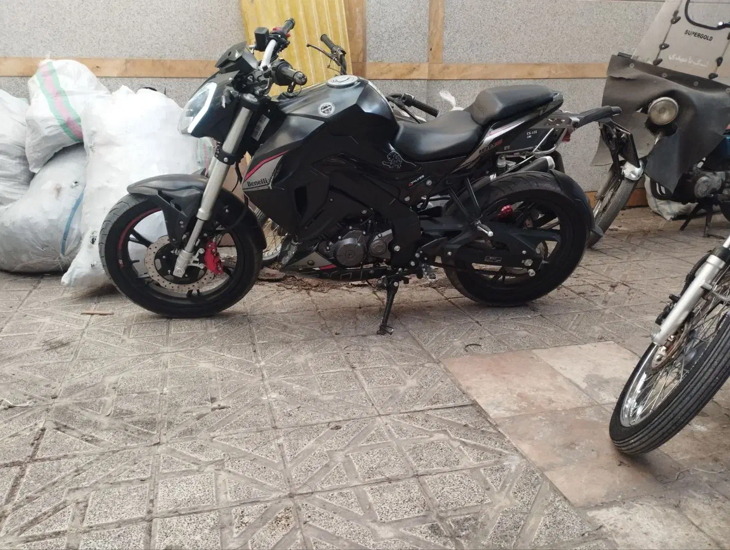 بنلی۱۸۰s|موتورسیکلت|مشهد, ثامن|دیوار