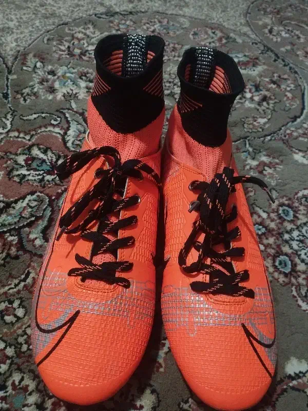 کفش چمن|تجهیزات ورزشی|نیشابور, سرآب کوشک|دیوار