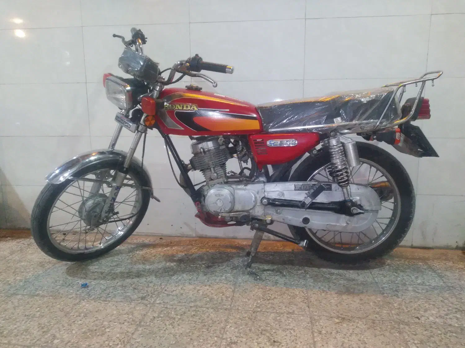 هندا۱۲۵|موتورسیکلت|بروجرد, |دیوار