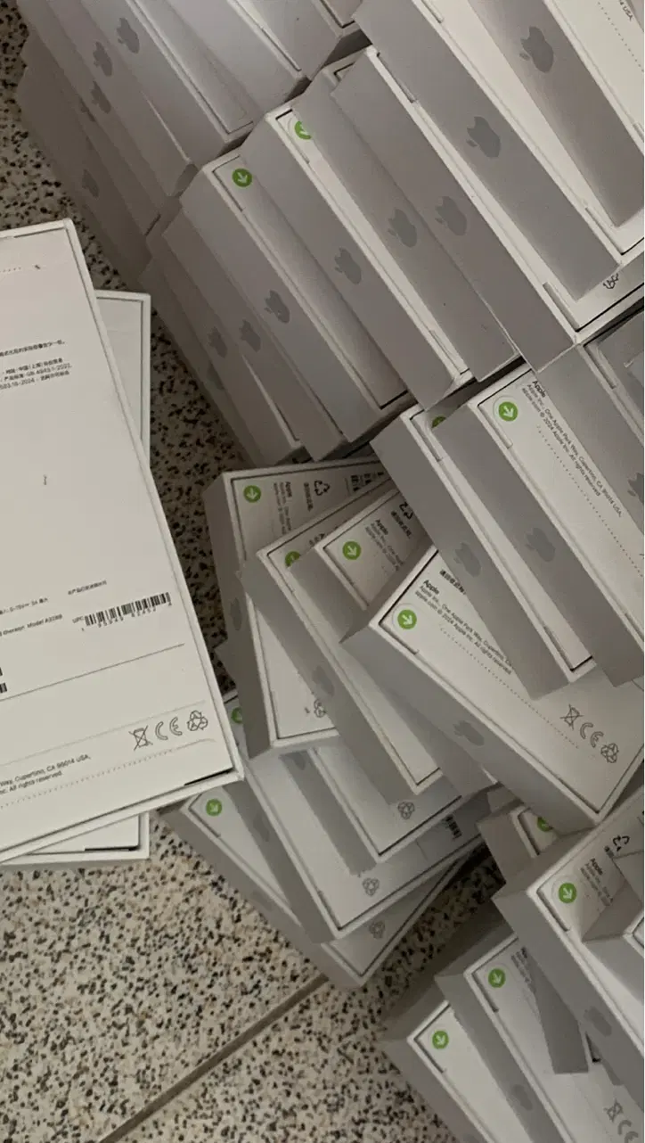IPHONE 16 Normal|موبایل|بانه, |دیوار