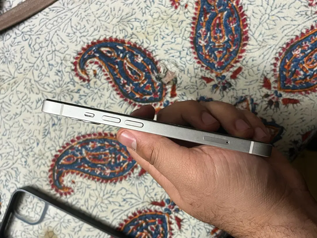 Iphone 13 نرمال|موبایل|اصفهان, سعادت‌آباد|دیوار