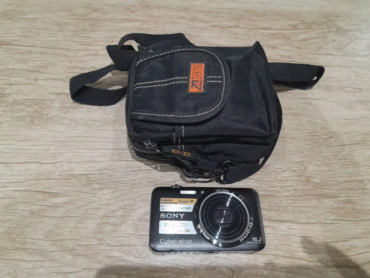 دوربین عکاسی و فیلم برداری سونی ژاپنی|دوربین عکاسی و فیلم‌برداری|اصفهان, بهارستان|دیوار